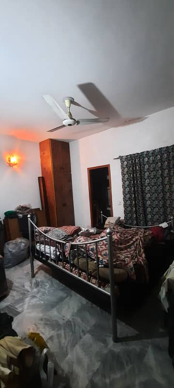 1 KANAL UPPER PORTION FOR RENT IN PUNJAB SOCIETY PHASE TOW COLLEGE ROAD LAHORE 3