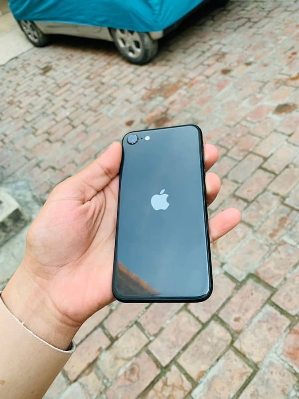 iphone SE Pta approved 1