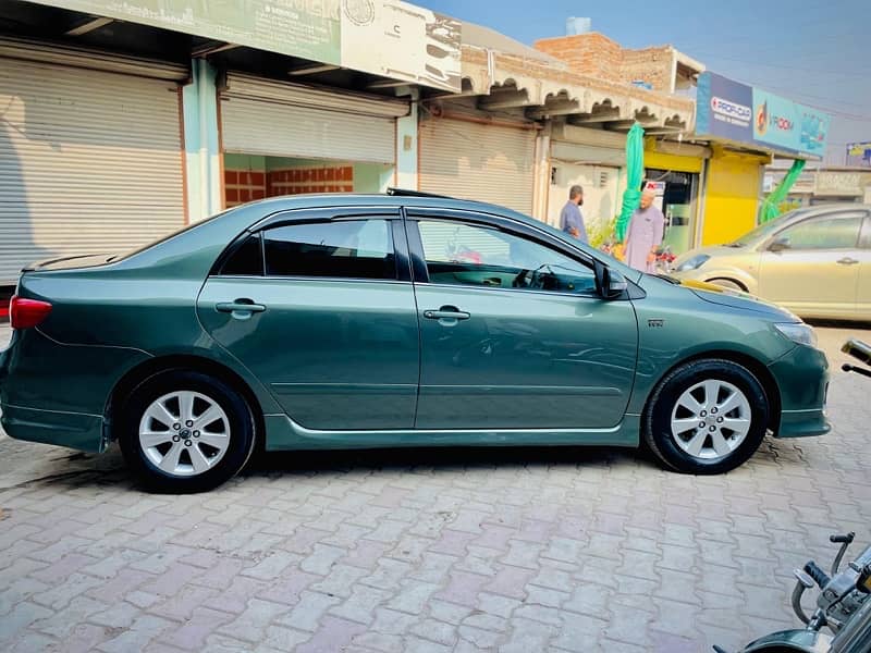 Toyota Corolla Altis 2011 1