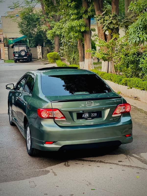 Toyota Corolla Altis 2011 4