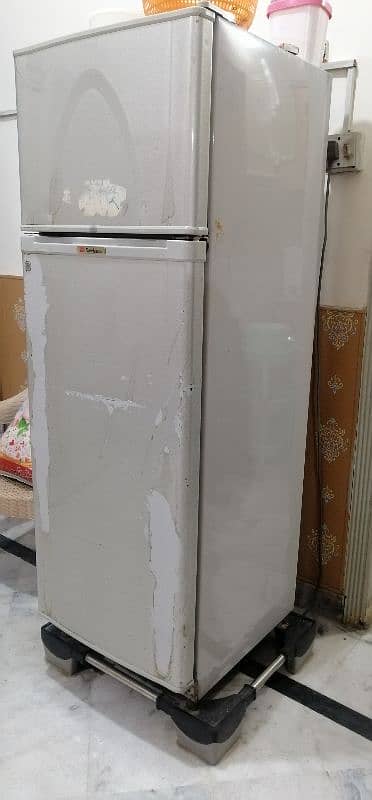 Dawlence refrigerator 10 cubic feet for sale 0