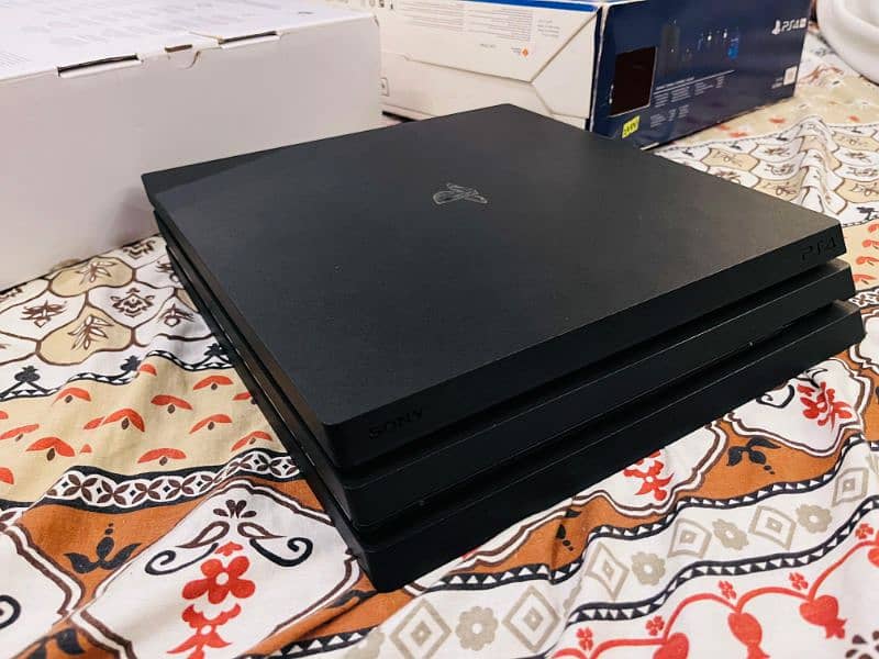 Ps4 Pro latest 7216B model 4