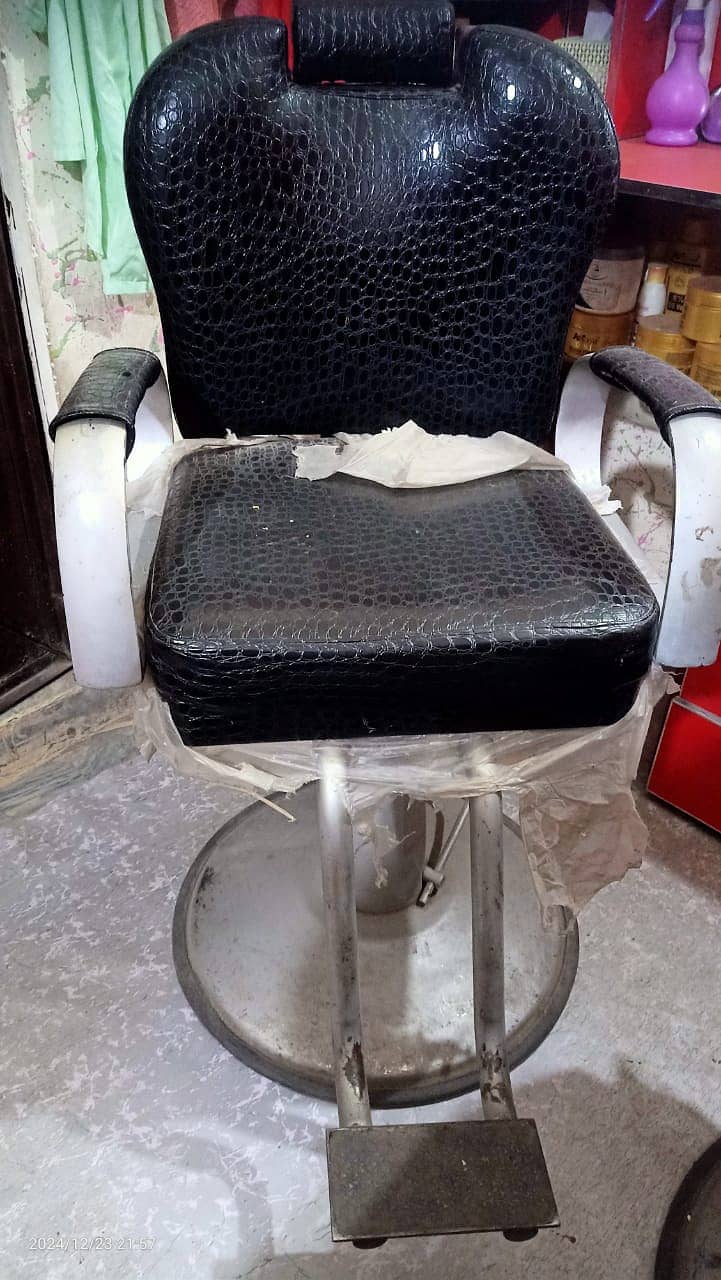 parlour chair | saloon chair | chair | salon chair for sale 0