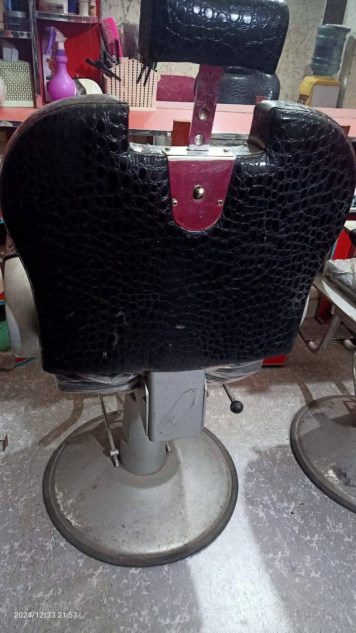 parlour chair | saloon chair | chair | salon chair for sale 3