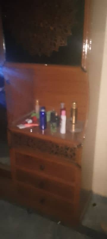 dressing table 3