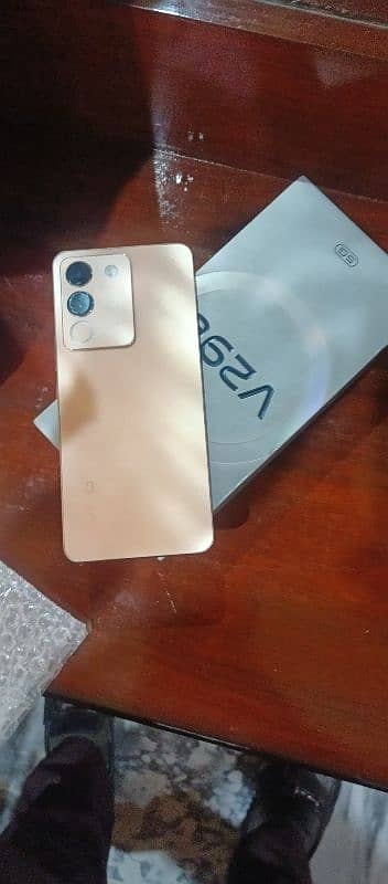 Vivo V29e 4