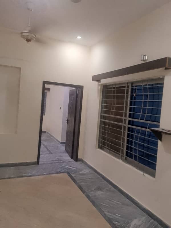 Kanal Upper Portion For Rent Gulshan Lhr society Near Wapda Town Tariq Garden 1