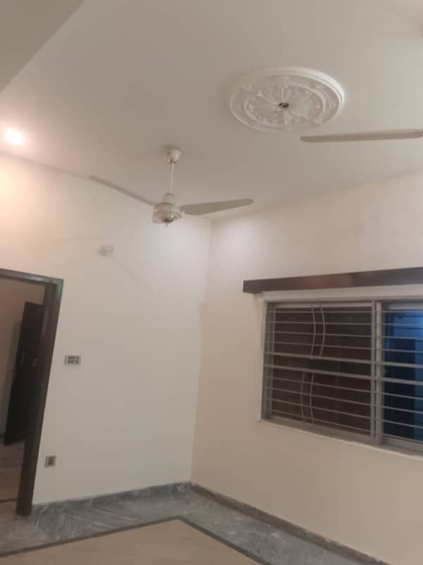 Kanal Upper Portion For Rent Gulshan Lhr society Near Wapda Town Tariq Garden 18