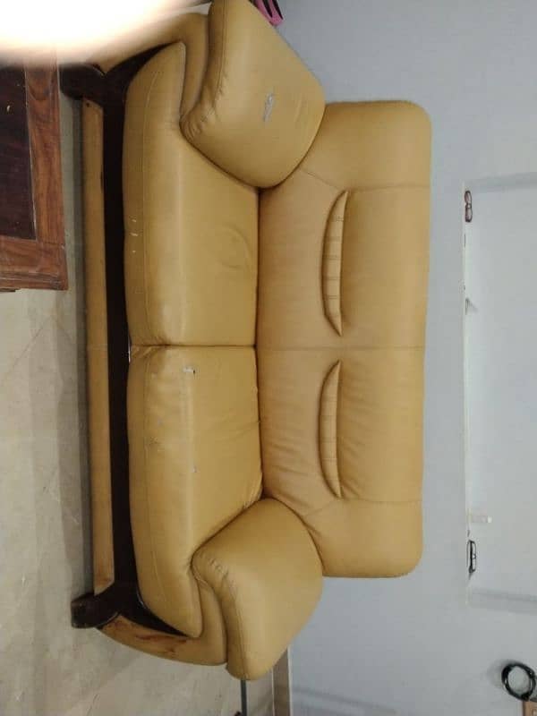 6 seat's sofa for sale 0