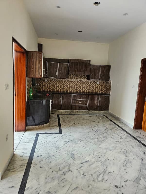 5 Marla Upper Portion Second Floor In Eden Boulevard 0