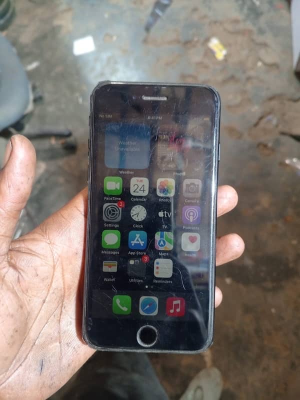 I phone se 2020  condition 10 by 9 2