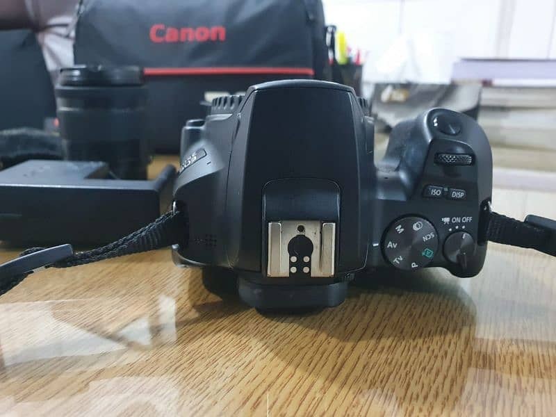 Canon 250D with 50 mm+18/55 lense rarely used 9