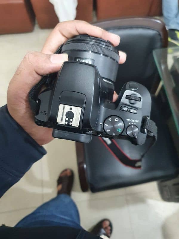 Canon 250D with 50 mm+18/55 lense rarely used 11