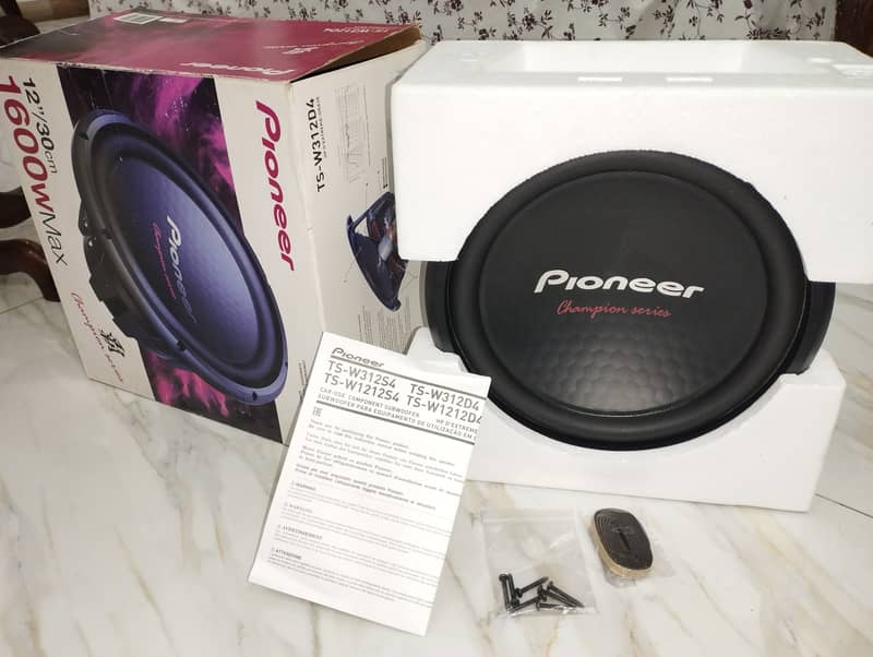 BrandNew Pioneer Champion series Subwoofer TSW312D4 Car woofer 1