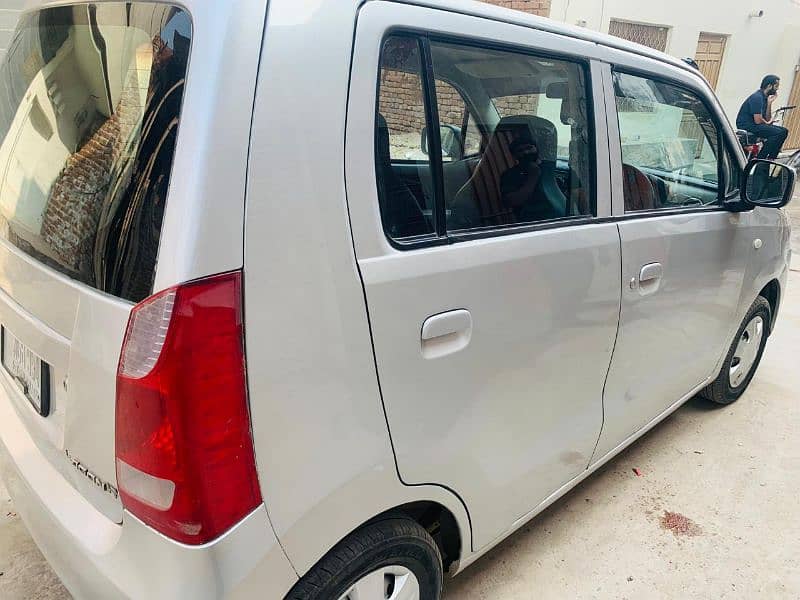 Suzuki Wagon R 2017 4