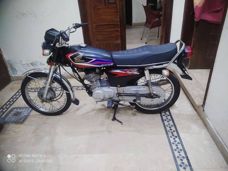 Honda 125(2017 Model) Black Color Neat And Clean Bike O3O96881O7O 0