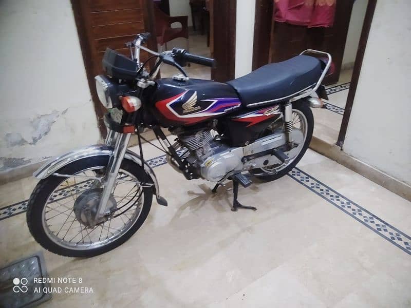 Honda 125(2017 Model) Black Color Neat And Clean Bike O3O96881O7O 2