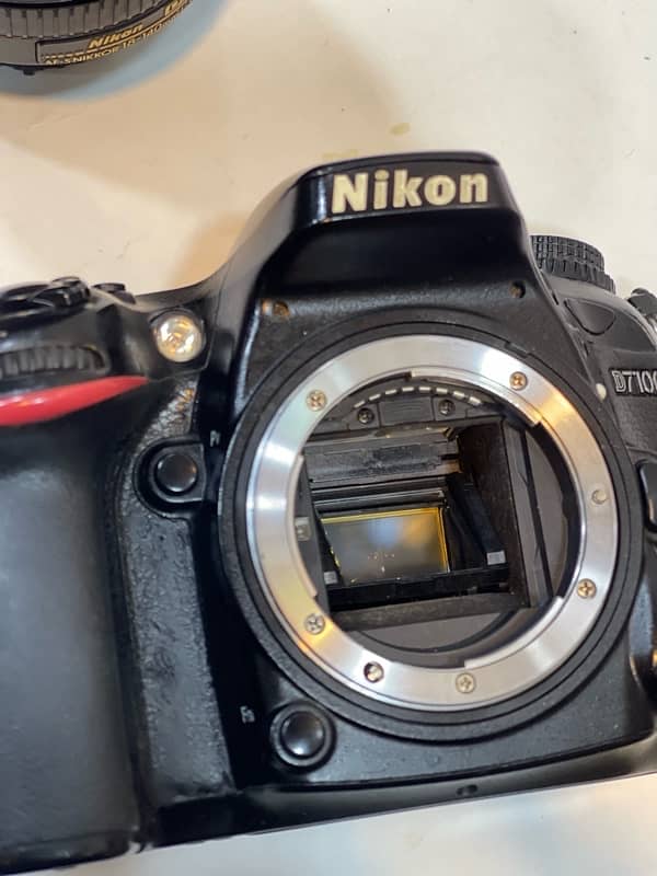 Dslr Nikon D7100 V Good Condition perfect Working 5