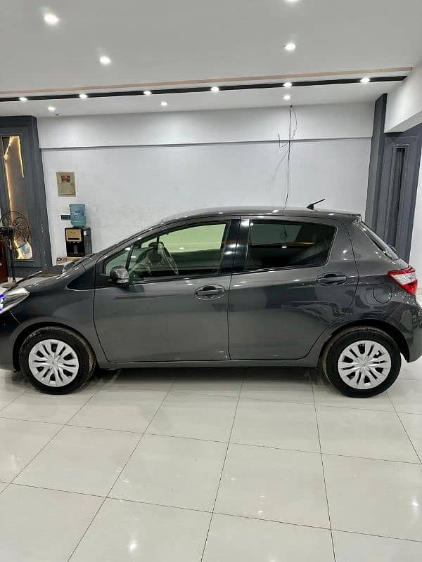 Toyota Vitz 2018 5