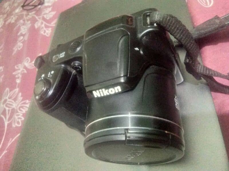 Nikon CoolpiX L330 0