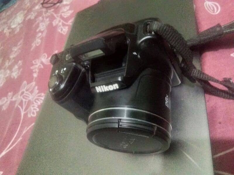 Nikon CoolpiX L330 1