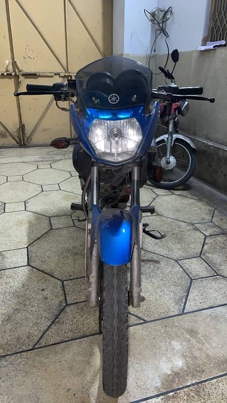 Yamaha ybr 125 model 2015 10