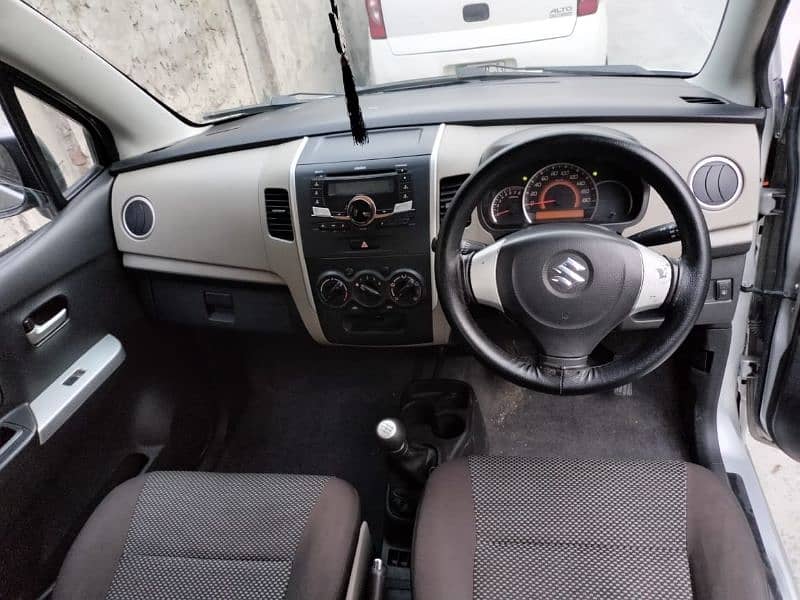 Suzuki Wagon R 2019 8