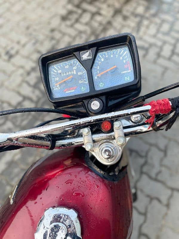 Honda 125 25 model 10 by 10 condition 4