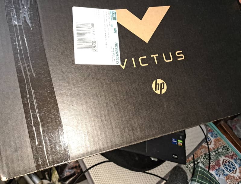 VICTUS GAMING  LAPTOP  MINT COND 10/ 10. ONLY SERIOUS BUYER PLEASE- 1