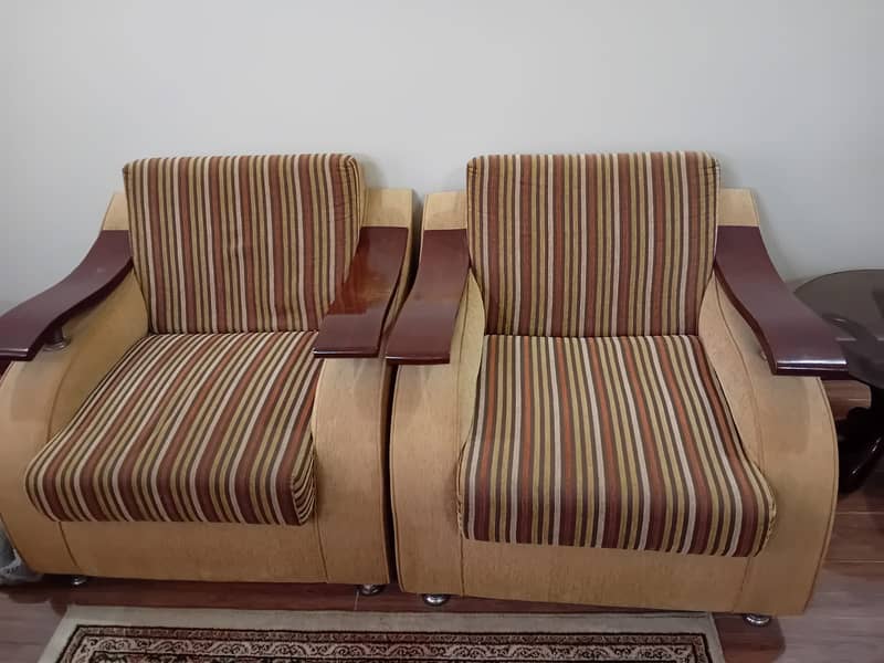 Sofa set and side table 2