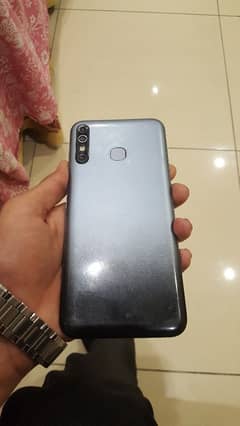 Infinix Hot 8