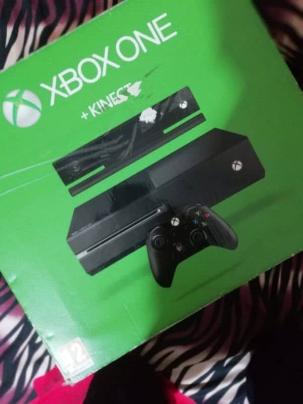 Xbox one (365 GB) 5