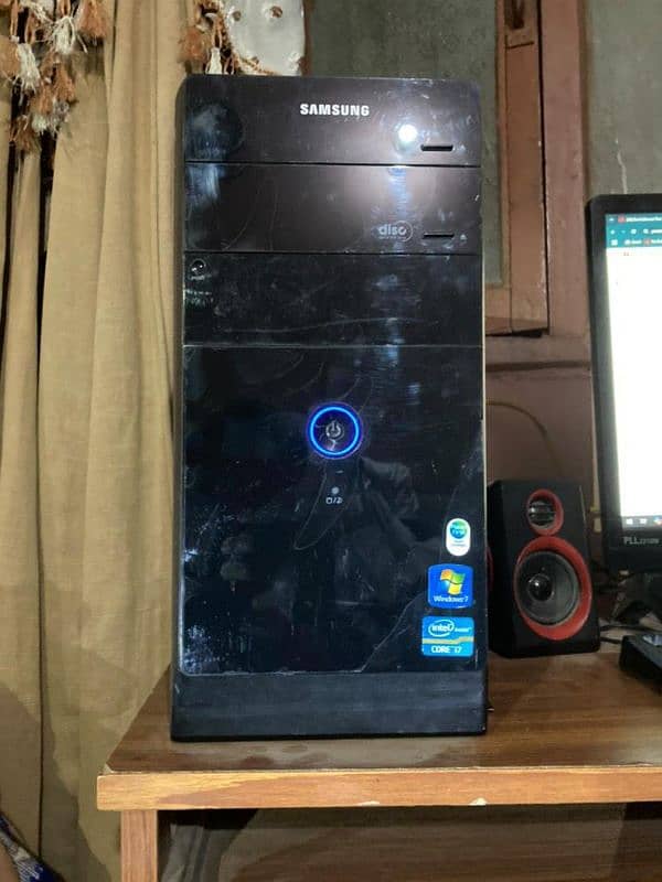 Mid-Range Gaming pc 0