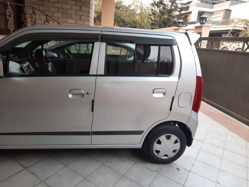 Suzuki Wagon R 2017 6