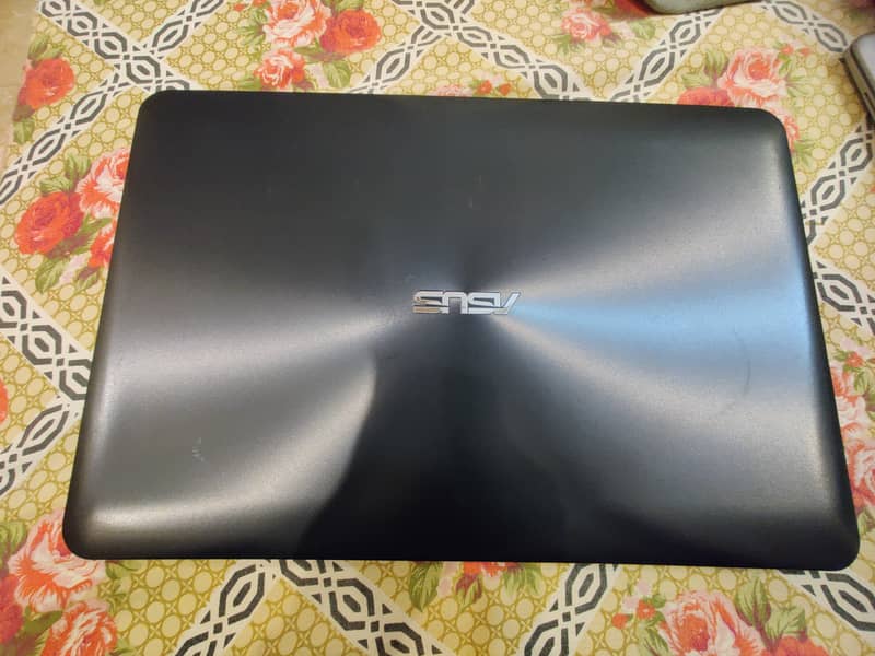 "ASUS" core i7 (6th generation) 12GB ram 128GB SSD 0