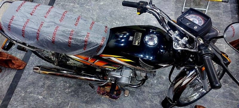 Honda CD-70 for sell 5