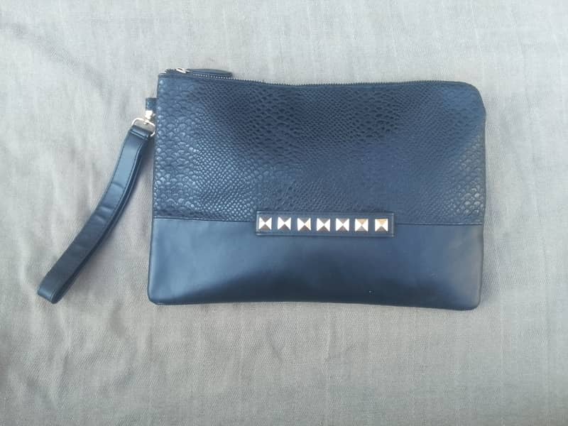 Beautiful Branded Ladies Hand Bag. 4