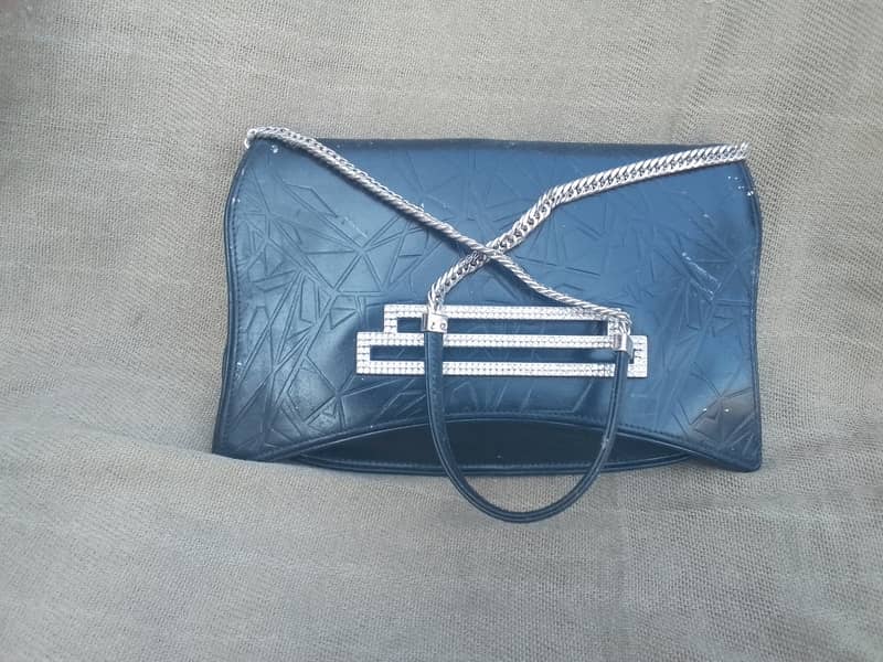 Beautiful Branded Ladies Hand Bag. 7