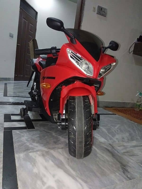 Yamaha R1 model sale urgent like new 0