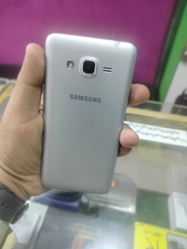 Samsung Galaxy Grand Prime+. . . 3