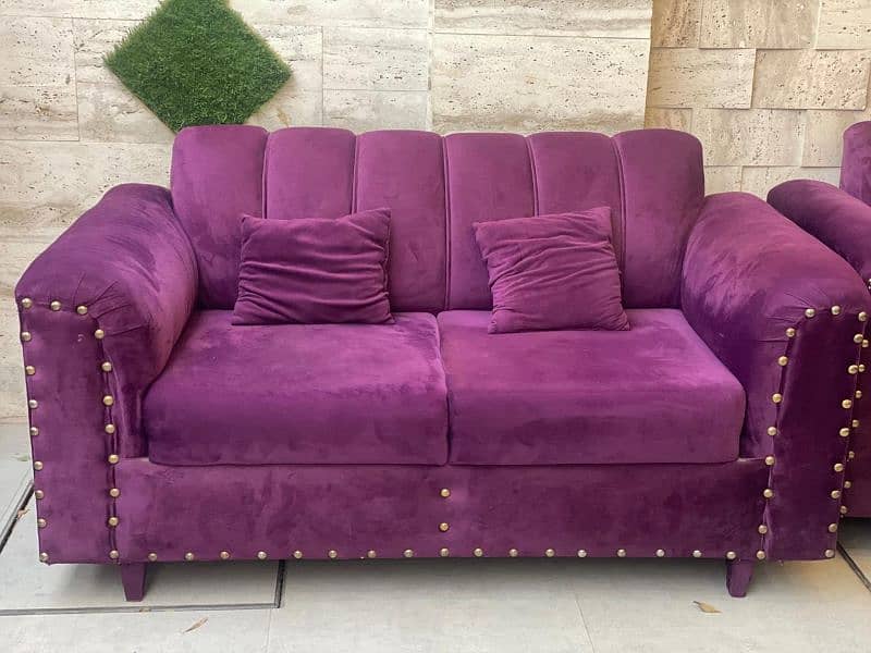 Purple velvet Sofas 3