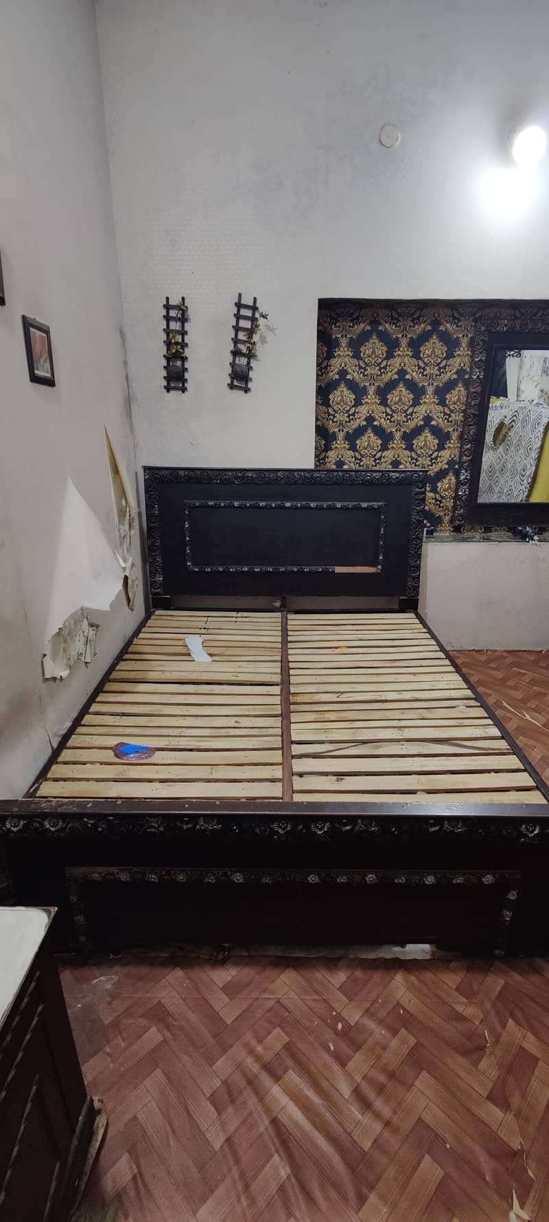 wooden bed for sale 0