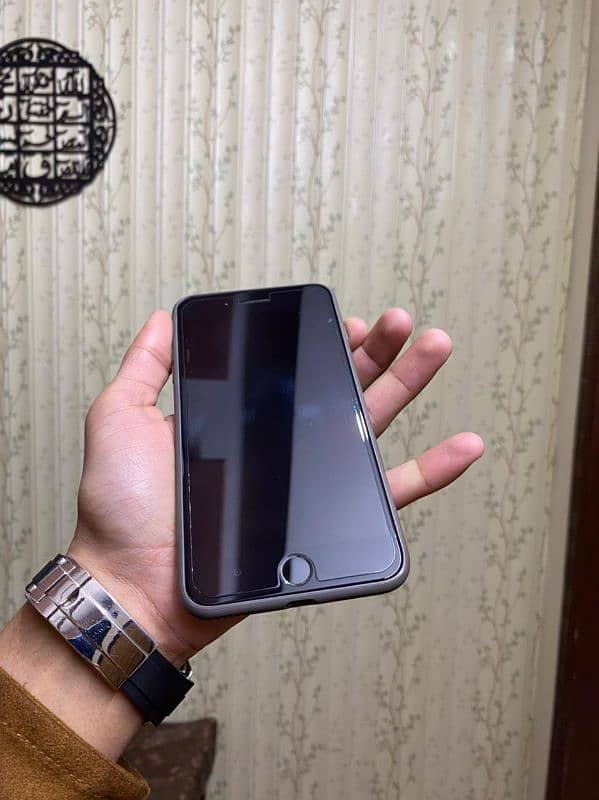 I phone 7 plus 128gb office PTA proved 3