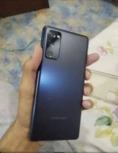 Samsung s20fe (exchange possible) with good phone