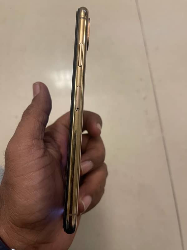 Iphone XS Max 64gb Golden 8