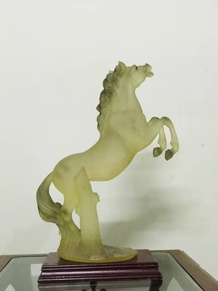 Vintage Elegant Horse Showpiece 2