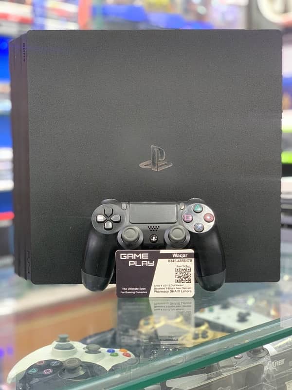 ps4 pro CUH-7215b (10/10) condition 1