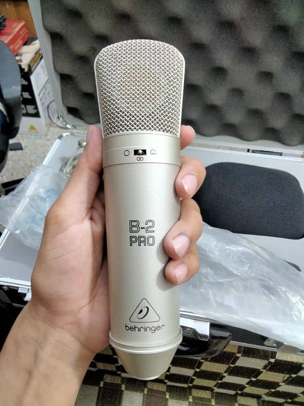 Behringer B2 Pro Studio Mic 1