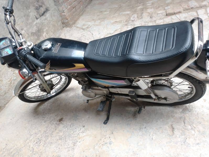 125 Honda bike all good condition 10.9 1