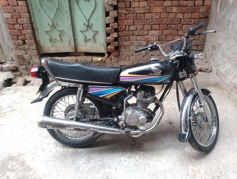 125 Honda bike all good condition 10.9 3